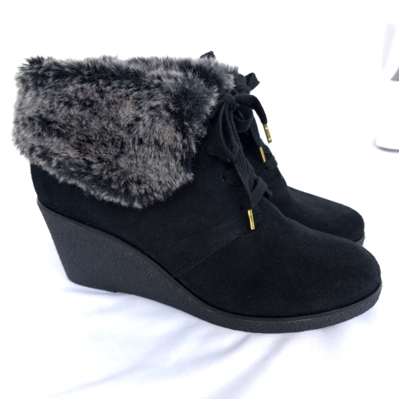 Cole Haan Coralie Black Suede Wedge waterproof Faux Fur boots 8.5B - Picture 3 of 10